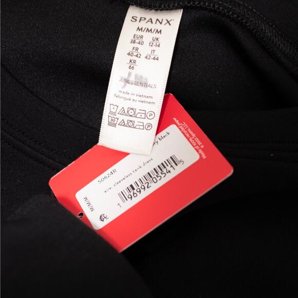 SPANX Air Essentials Sleeveless Tank Tie Waist Dress Very Black SZ M NWT - Picture 5 of 5